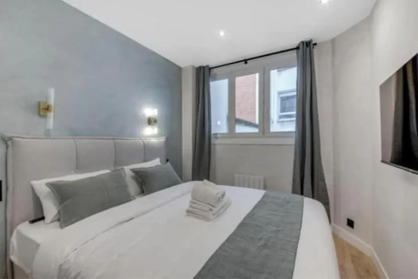 Maison De Charme Au Coeur De Batignolles Paris France