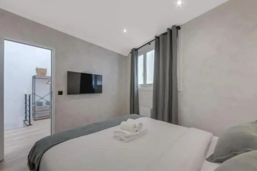 Apartment Maison De Charme Au Coeur De Batignolles Paris