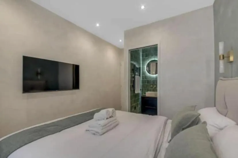 Maison De Charme Au Coeur De Batignolles Paris Apartment